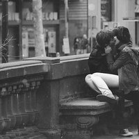 欧美情侣接吻的QQ非主流个性头像大图