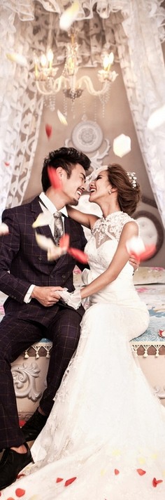 幸福情侣结婚照QQ皮肤图片 婚纱照就要这样拍