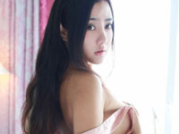中国美女裸晒图片：实拍高校裸模真实一点的美女图