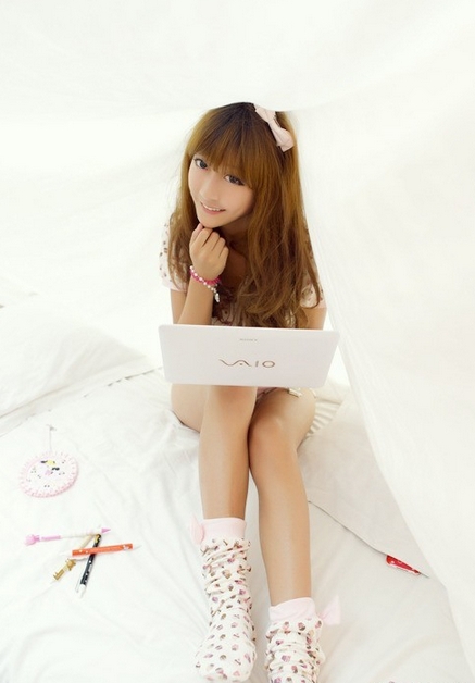 甜美女孩的图片_M.XIEEBANG.COM